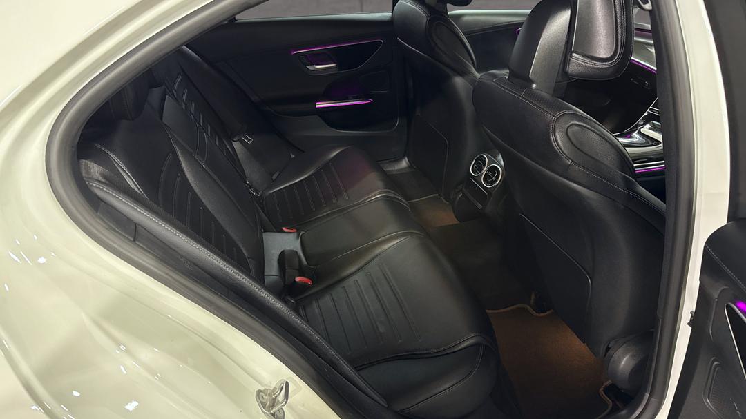 2022 Mercedes-benz C200 Mhev, Automatic, 21105 km, Right Side Rear Door Cabin View