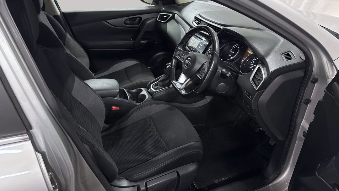 2019 Nissan Qashqai St, Automatic, 78046 km, Right Side Front Door Cabin View