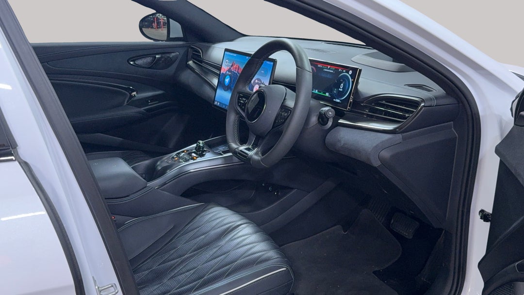 2023 Byd Seal Performance, Automatic, 22981 km, Right Side Front Door Cabin View