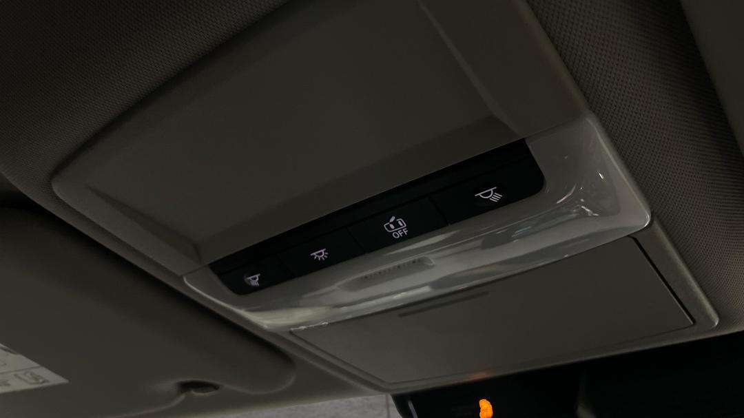 2024 Mitsubishi Outlander Ls 7 Seat (2WD), Automatic, 54747 km, On-Roof Controls/Sunglass holder