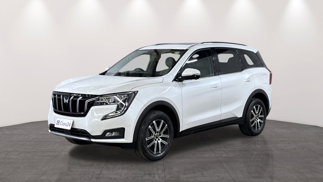 2023 Mahindra Xuv700 Ax7l, Automatic, 60220 km, Left Front Diagonal (45- Degree) View