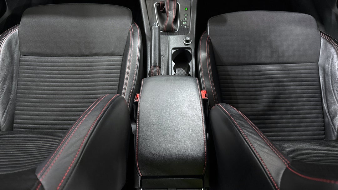 2015 SKODA Octavia Rs 162 Tsi, Automatic, 94691 km, Center Console