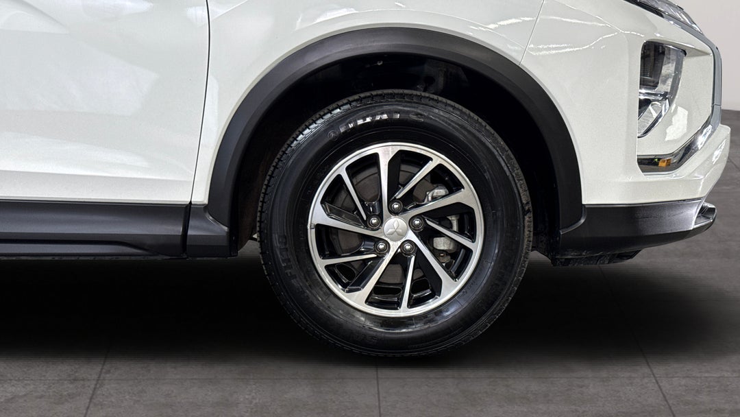 2023 Mitsubishi Eclipse Cross Es (2WD), Automatic, 39748 km, Right Front Wheel