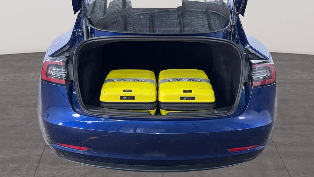 2021 Tesla Model 3 Standard Range Plus RWD, Automatic, 52580 km, Boot Inside View with Luggage