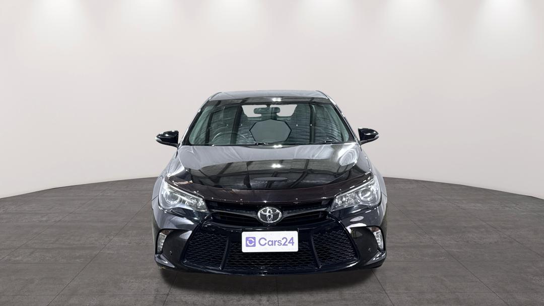 2017 Toyota Camry Rz S.e., Automatic, 134439 km, Front View