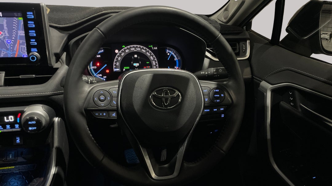 2021 Toyota RAV4 Cruiser (AWD) Hybrid, Automatic, 49840 km, Steering Wheel Close-up