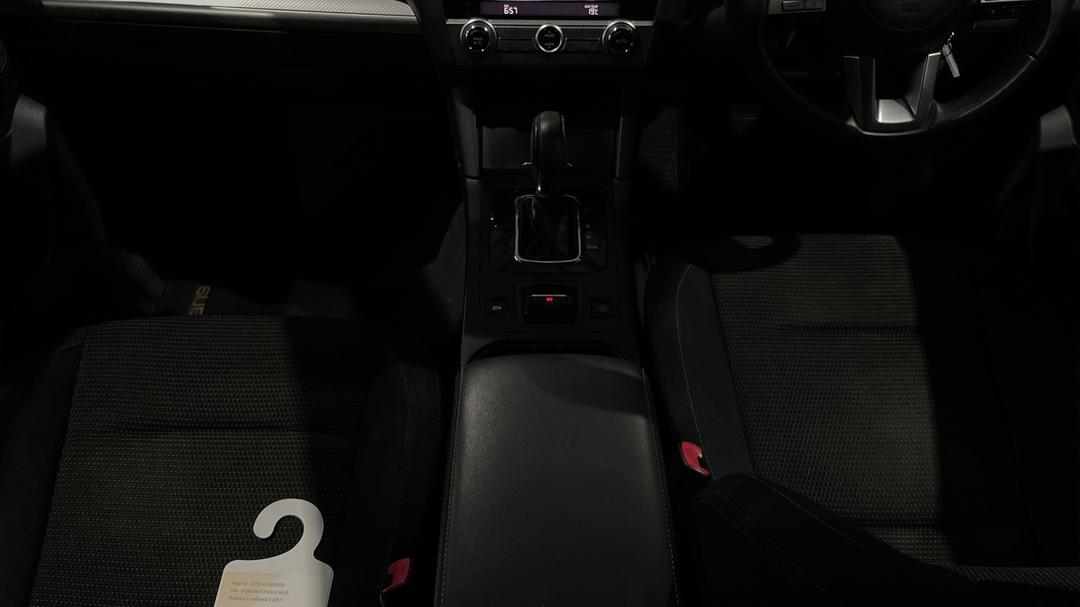2017 Subaru Outback 2.5i  AWD, Automatic, 102900 km, Center Console