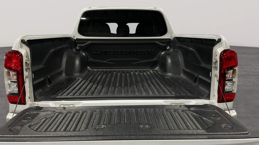 2022 Mitsubishi Triton Glx-r (4x4), Automatic, 48228 km, Boot Inside View