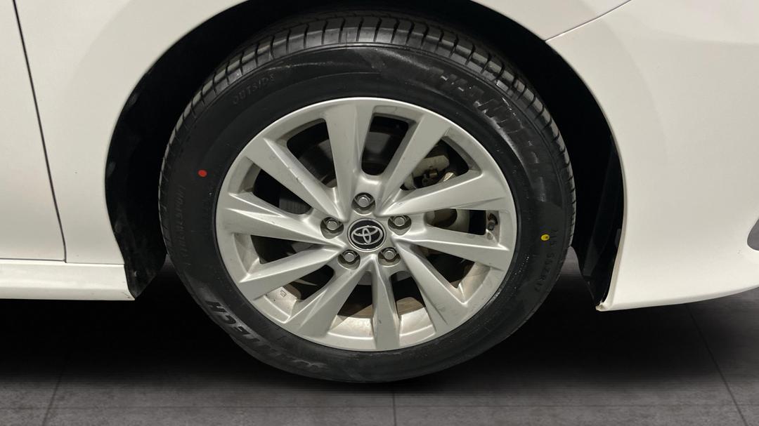 2023 Toyota Camry Ascent Hybrid, Automatic, 45734 km, Right Front Wheel