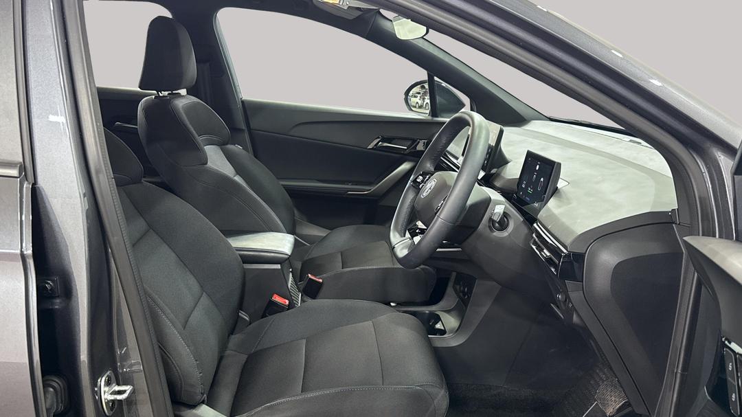 2023 MG Mg4 Excite 51, Automatic, 13038 km, Right Side Front Door Cabin View
