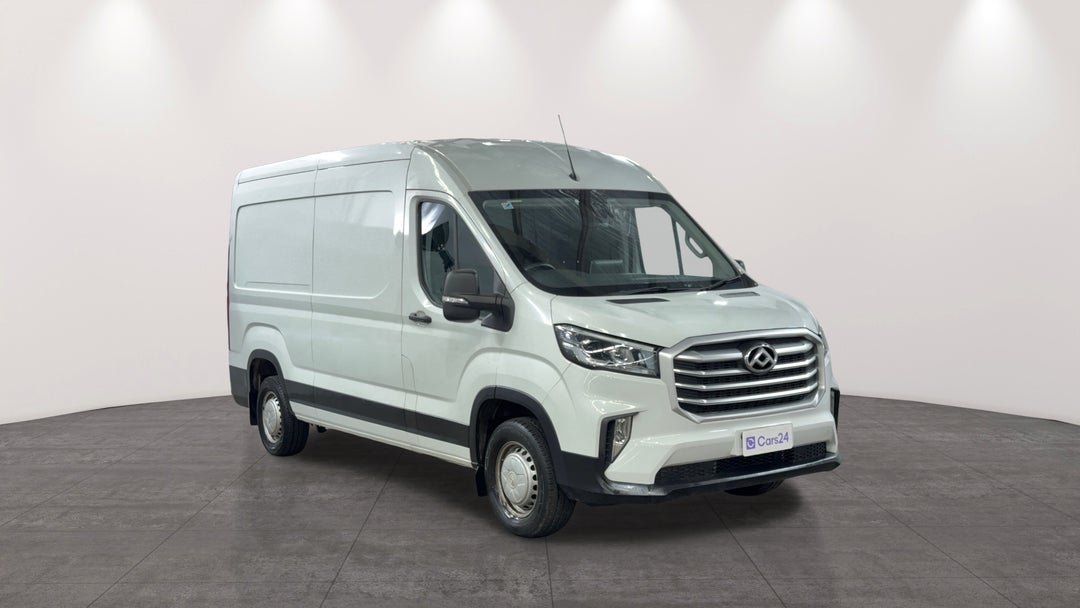 Right Front Diagonal (45- Degree) View