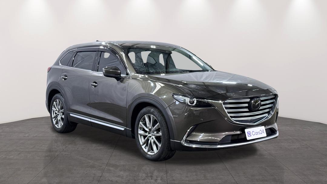 2017 Mazda CX-9 Azami (AWD), Automatic, 97048 km, Right Front Diagonal (45- Degree) View