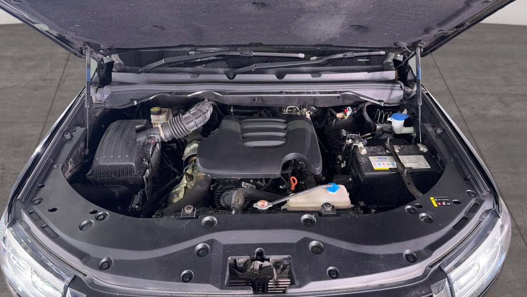 Open Bonnet (Engine)