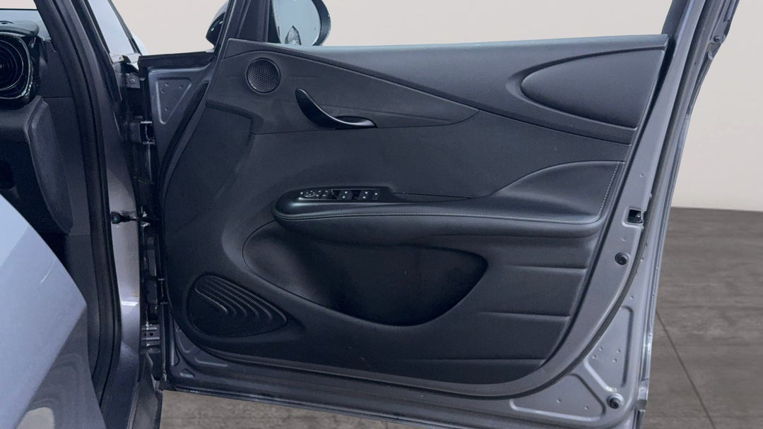 2023 Byd Dolphin Dynamic, Automatic, 25940 km, Speaker View