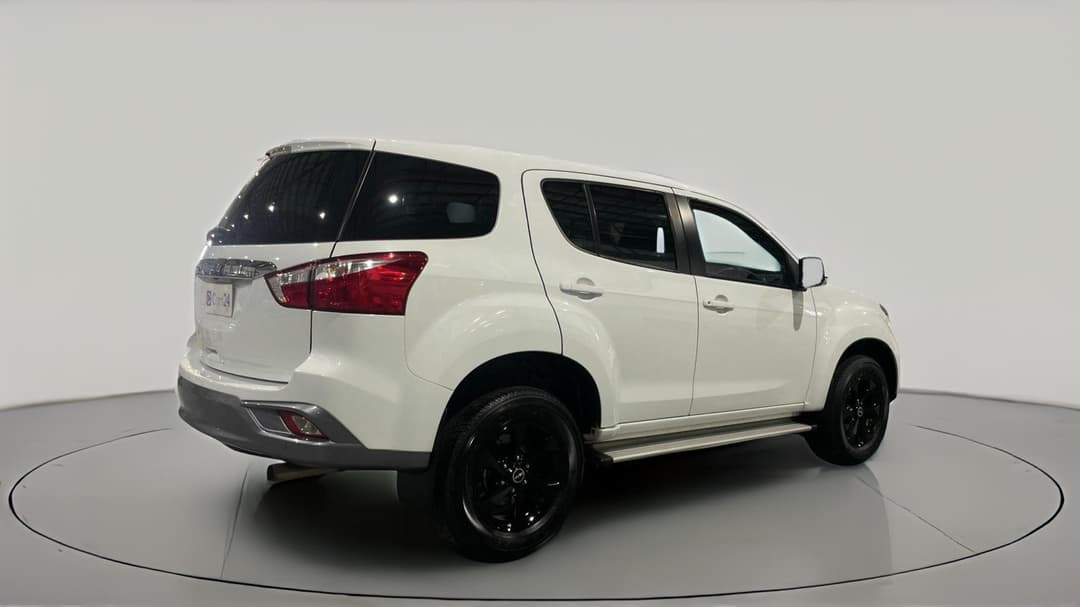 2021 Isuzu MU-X Ls-m (4x2), Automatic, 80404 km, Right Back Diagonal (45- Degree) View
