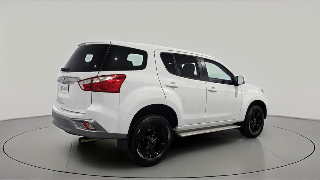 2021 Isuzu MU-X Ls-m (4x2), Automatic, 80404 km, Right Back Diagonal (45- Degree) View