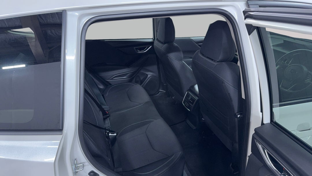 2024 Subaru Forester 2.5i (AWD), Automatic, 39036 km, Right Side Rear Door Cabin View