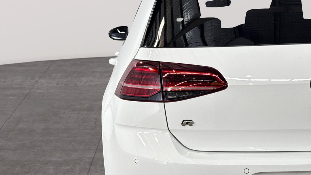 2020 Volkswagen Golf R, Automatic, 45290 km, Badge (Boot Left Side)