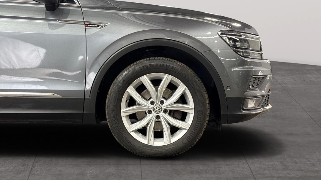 2018 Volkswagen Tiguan Allspace 110 Tdi Comfortline, Automatic, 142758 km, Right Front Wheel