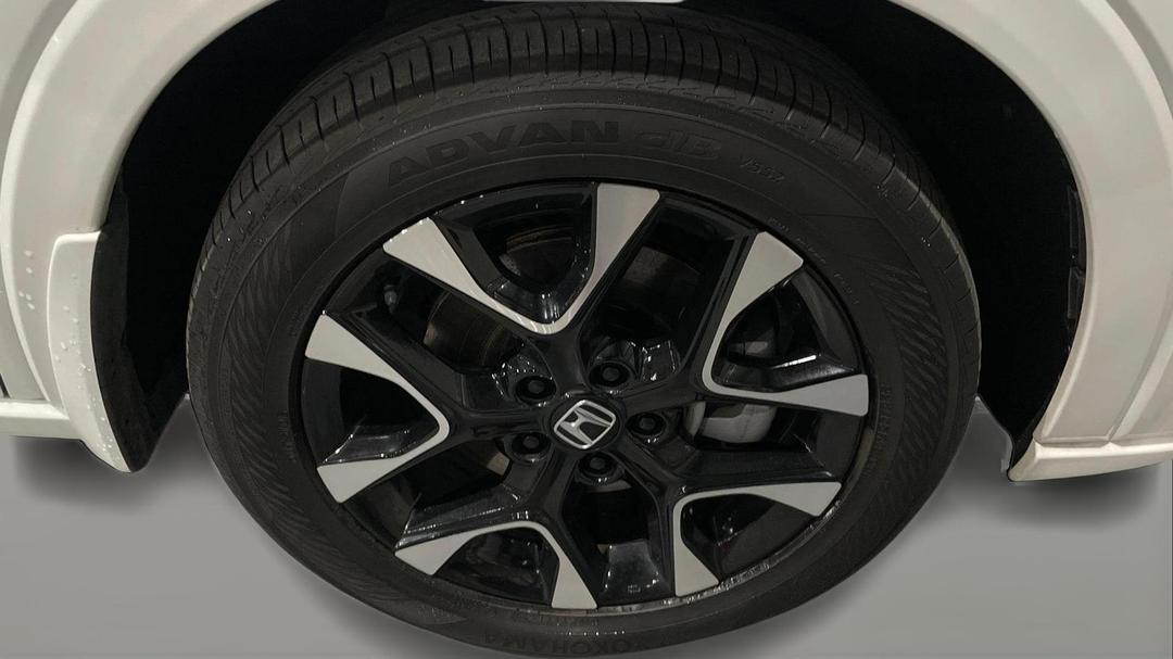 2023 Honda Zr-v E:hev Lx, Automatic, 27406 km, Right Front Wheel