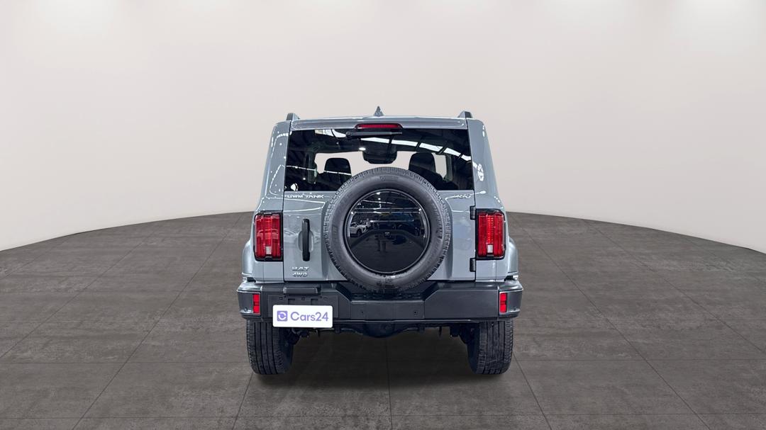 2025 GWM Tank 300 Ultra Diesel, Automatic, 27304 km, Back/Rear View