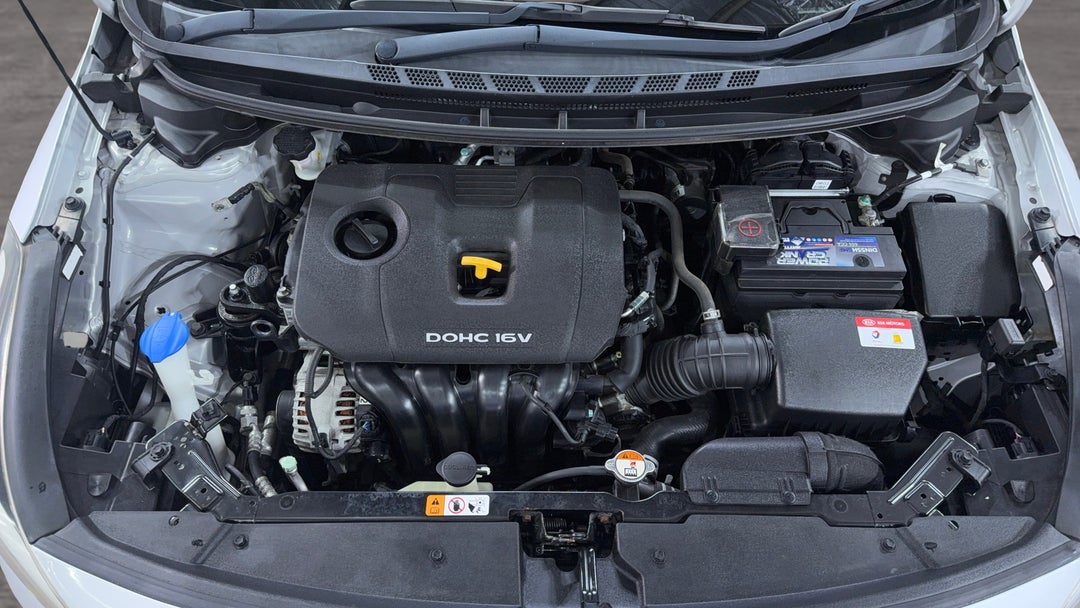 2017 Kia Cerato Sport, Automatic, 37017 km, Open Bonnet (Engine)