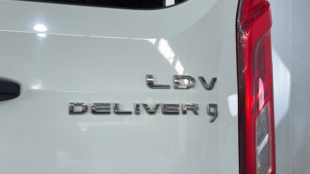 2021 LDV Deliver 9 Deliver 9, Automatic, 81238 km, Badge (Boot Right Side)