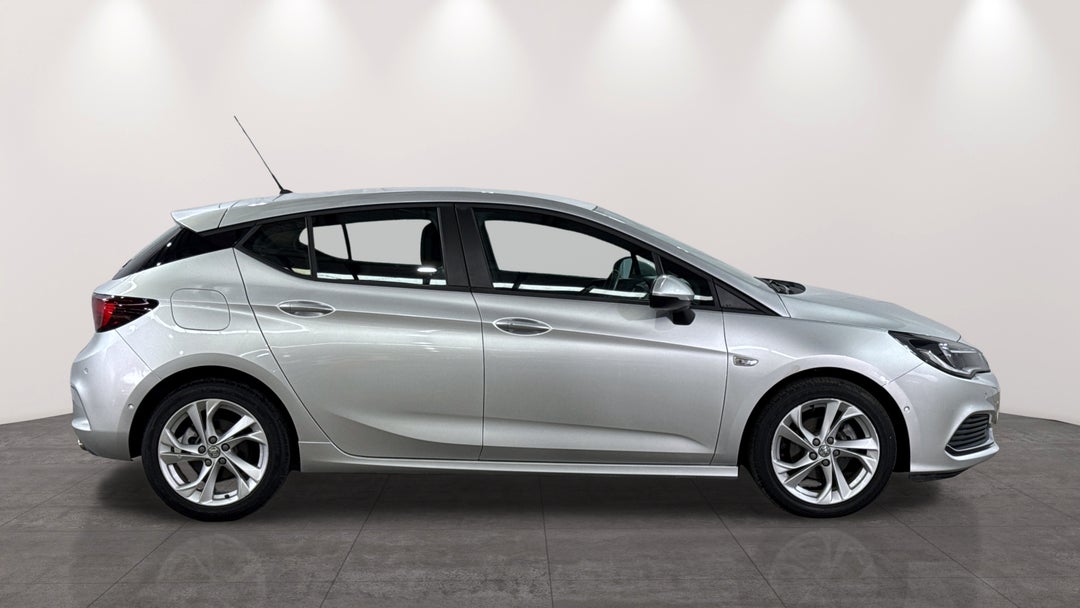 2018 Holden Astra Rs, Automatic, 31038 km, Right Side View