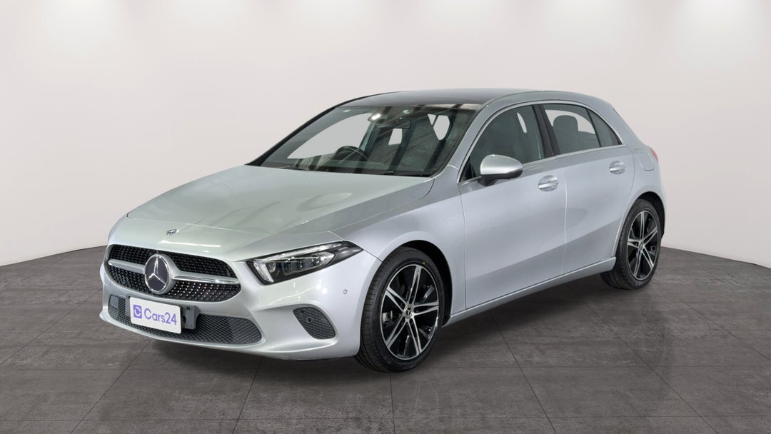 Left Front Diagonal (45- Degree) View