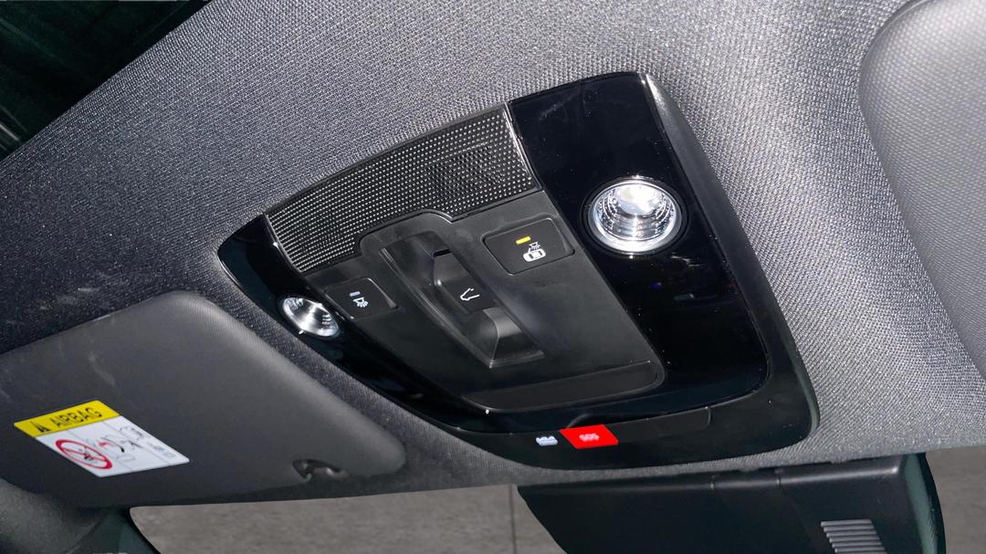 2025 Kia Sportage Gt-line Hev (AWD), Automatic, 3036 km, On-Roof Controls/Sunglass holder