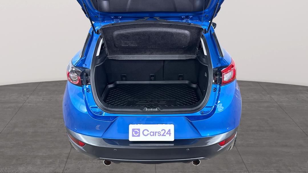 2019 Mazda CX-3 S Touring (AWD), Automatic, 96504 km, Boot Inside View