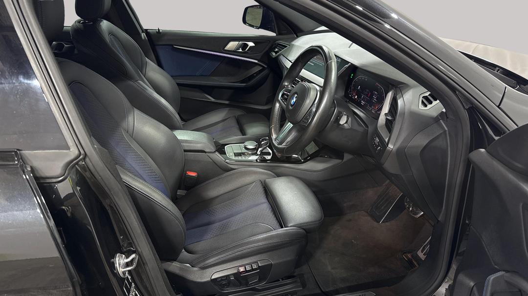 2020 BMW 2 18i M Sport Gran Coupe, Automatic, 75420 km, Right Side Front Door Cabin View