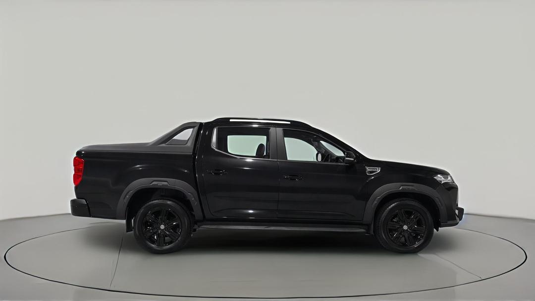2023 LDV T60 Max Luxe (4x4), Automatic, 26318 km, Right Side View