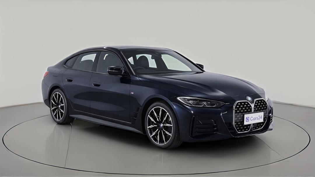 2021 BMW 4 20i M Sport Gran Coupe, Automatic, 15852 km, Right Front Diagonal (45- Degree) View