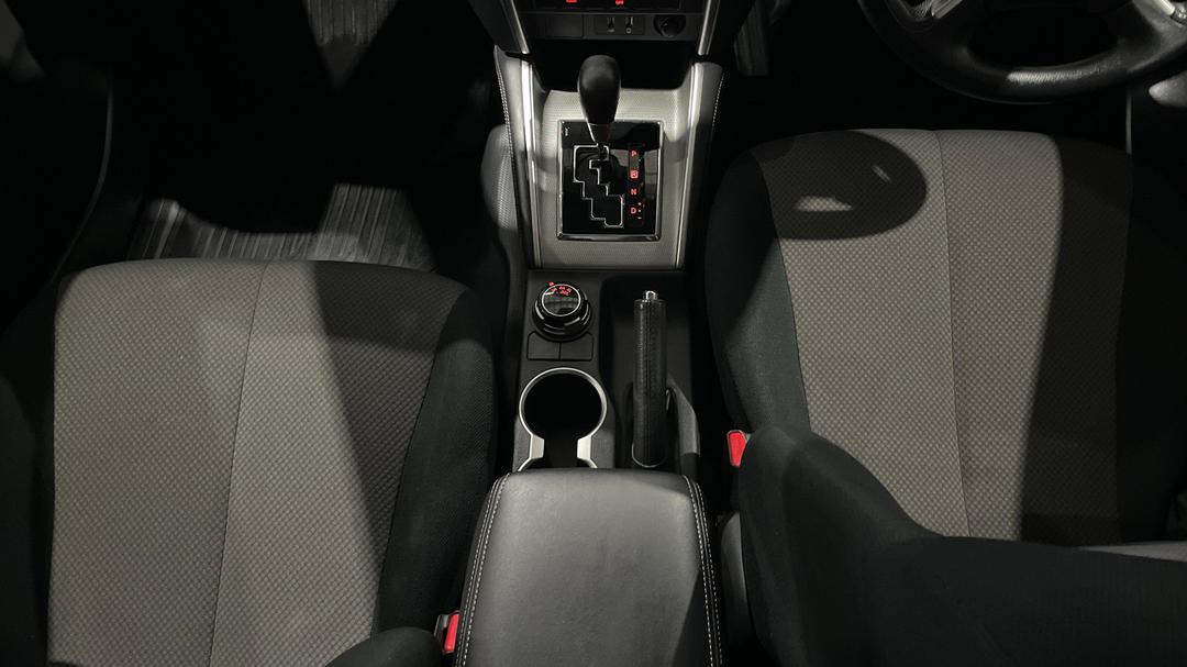 2021 Mitsubishi Triton Glx+ (4x4), Automatic, 65481 km, Center Console