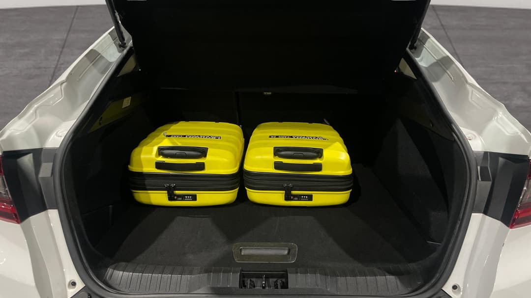 2023 Renault Arkana Zen, Automatic, 59786 km, Boot Inside View with Luggage