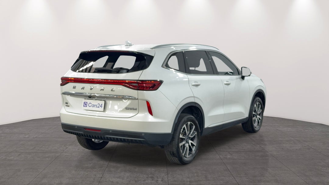 Right Back Diagonal (45- Degree) View