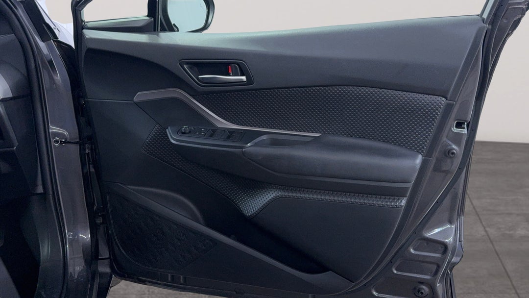 2021 Toyota C-HR Gxl (2WD), Automatic, 50059 km, Speaker View