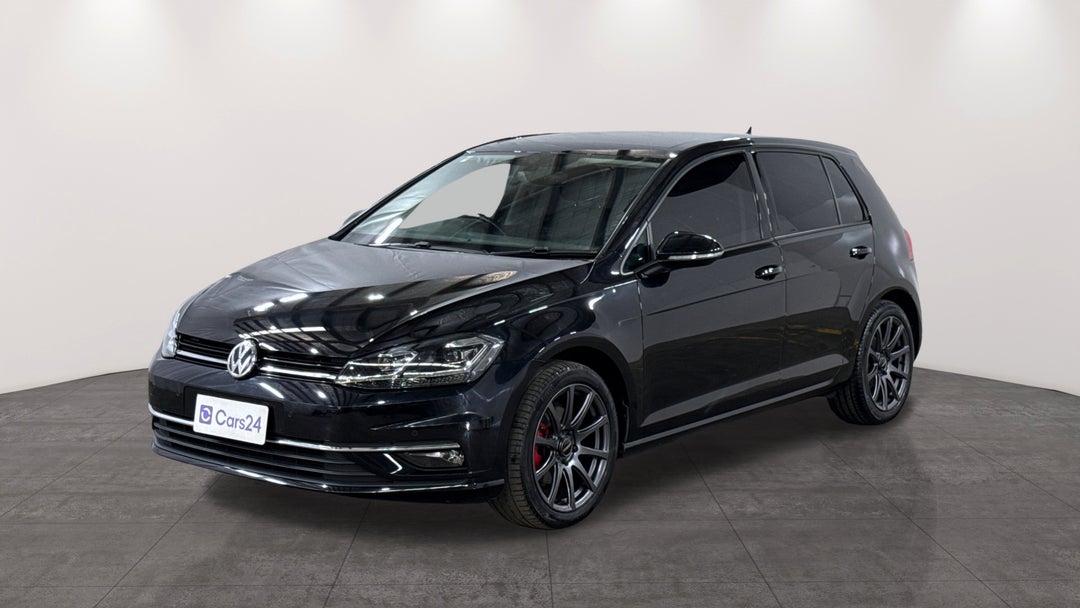 2018 Volkswagen Golf 110 Tsi Highline, Automatic, 85919 km, Left Front Diagonal (45- Degree) View