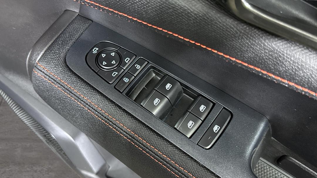 2025 Byd Shark 6 Dual Motor Premium, Automatic, 19659 km, Drivers Side Door Panel Controls