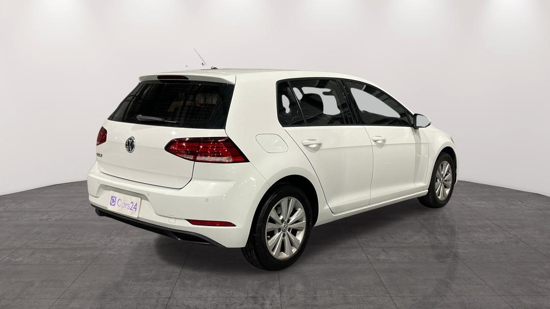 2018 Volkswagen Golf 110 Tsi Trendline, Automatic, 70000 km, Right Back Diagonal (45- Degree) View