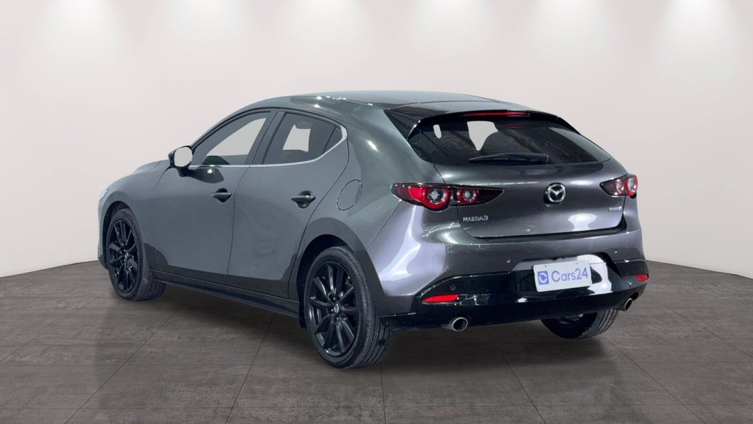 Left Back Diagonal (45- Degree) View