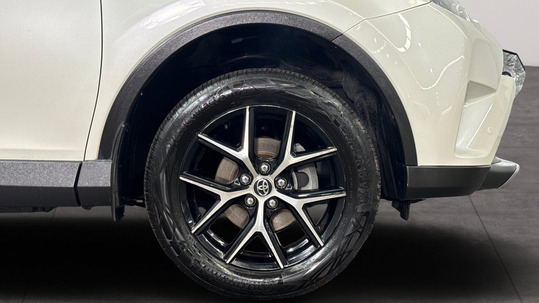 2018 Toyota RAV4 Gxl (4x4), Automatic, 108551 km, Right Front Wheel