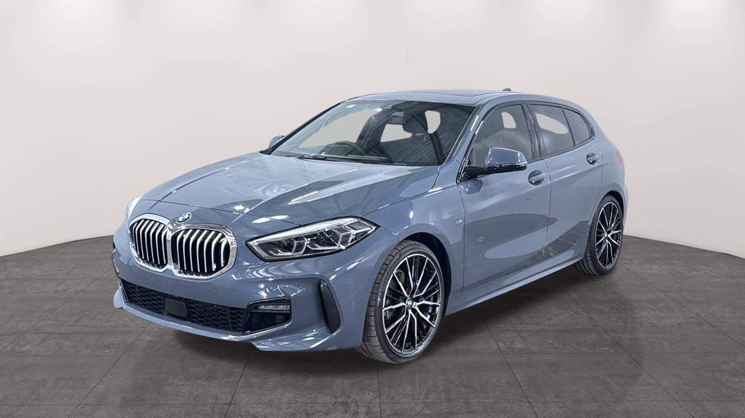 2020 BMW 1 18i M Sport, Automatic, 33680 km, Left Front Diagonal (45- Degree) View