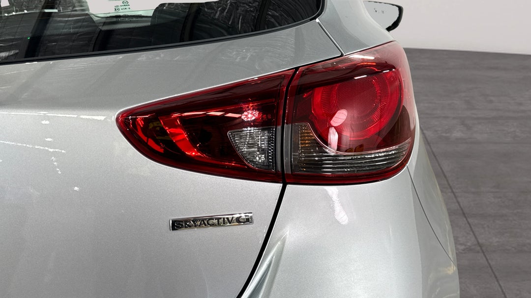 2022 Mazda Mazda2 G15 Evolve, Automatic, 32912 km, Badge (Boot Right Side)