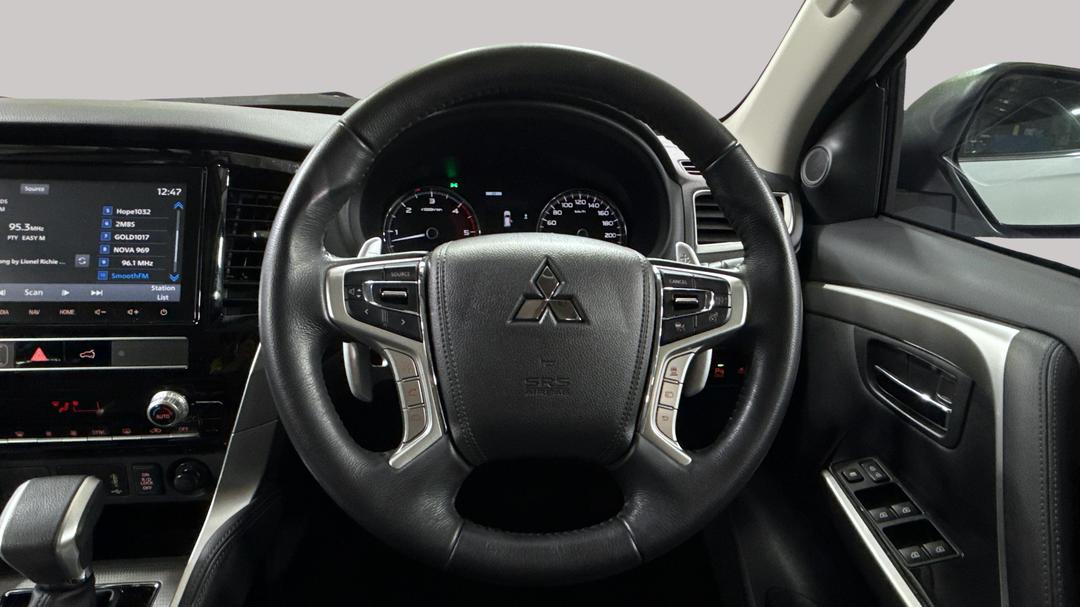 2023 Mitsubishi Pajero Sport Gls (4WD) 7 Seat, Automatic, 19204 km, Steering Wheel Close-up
