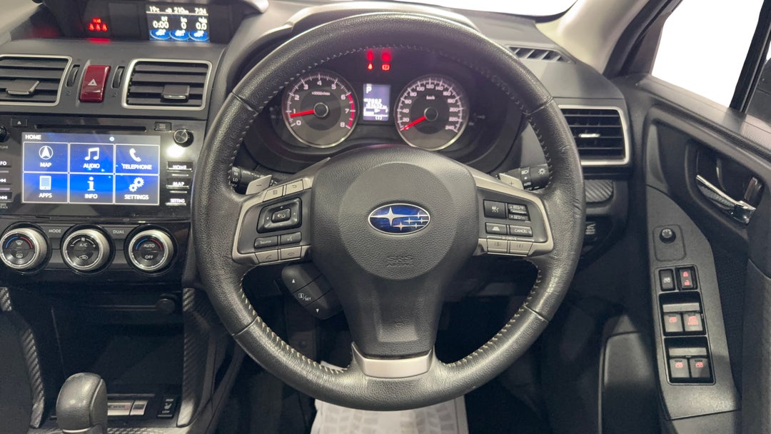 2015 Subaru Forester 2.5i-s, Automatic, 103602 km, Steering Wheel Close-up