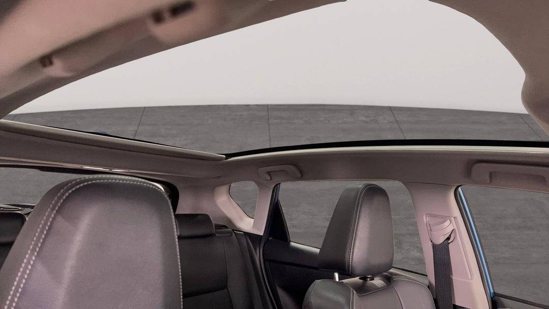 Interior Sunroof/Moonroof