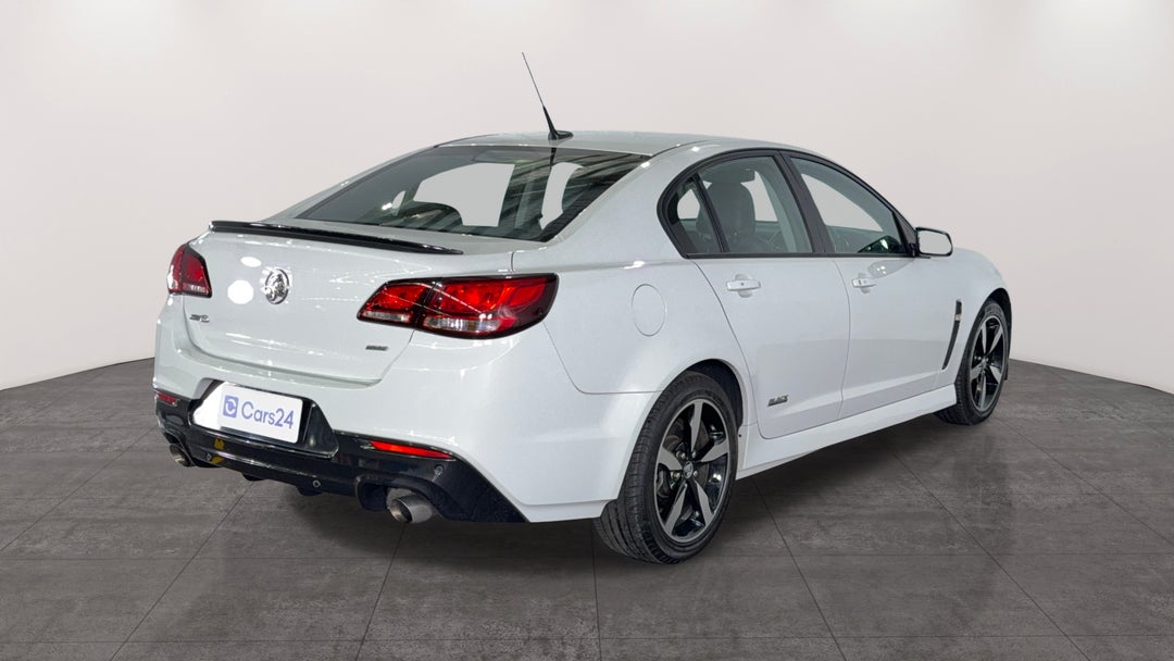 Right Back Diagonal (45- Degree) View