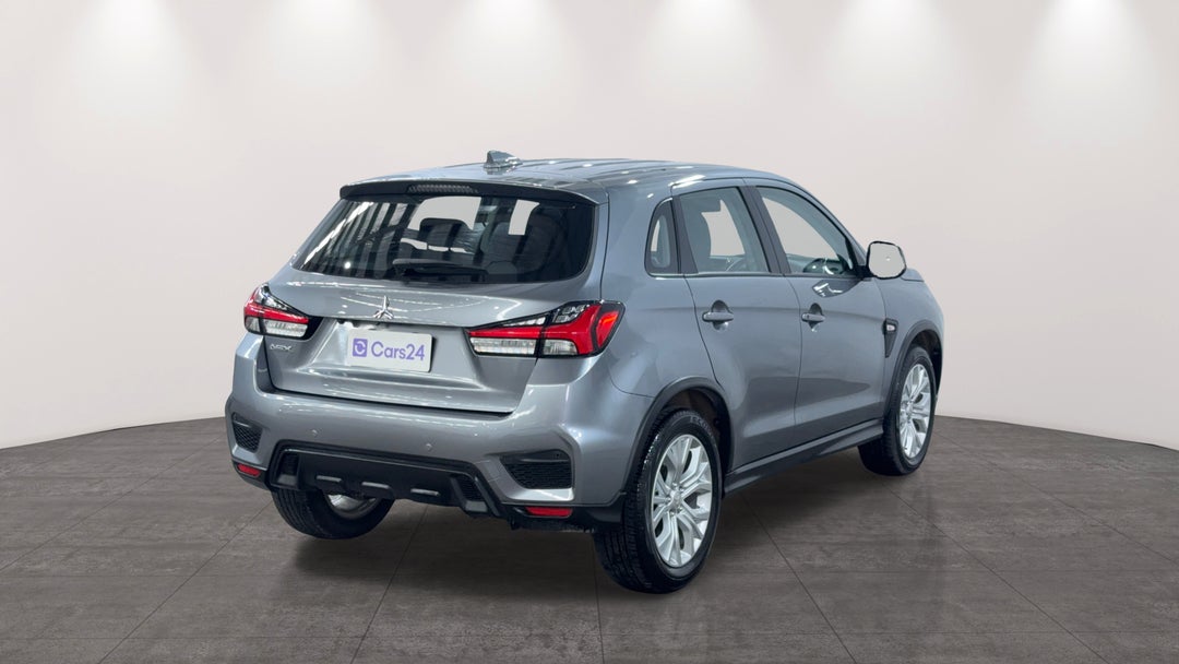 Right Back Diagonal (45- Degree) View